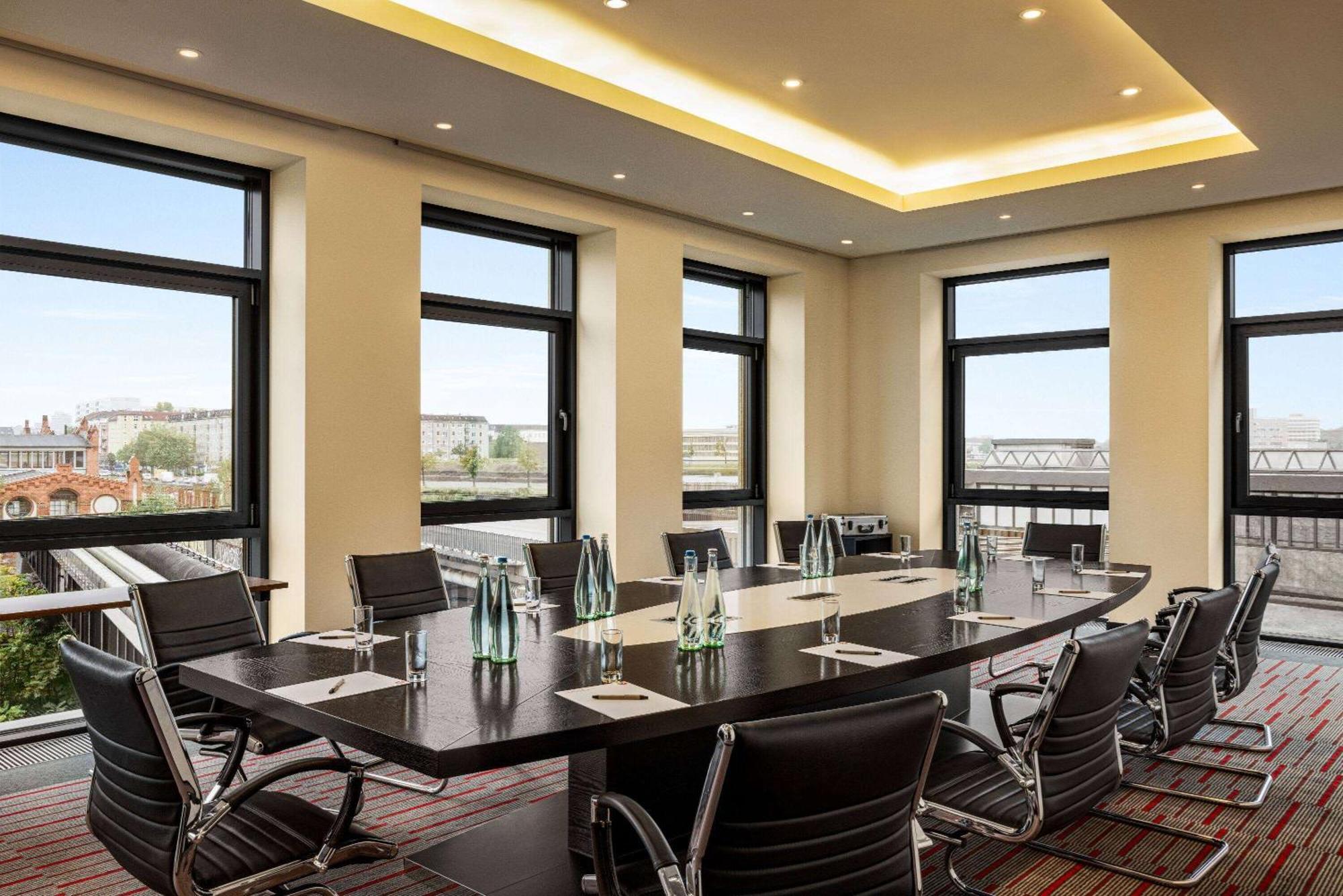 Hotel Vienna House Andel's 4*