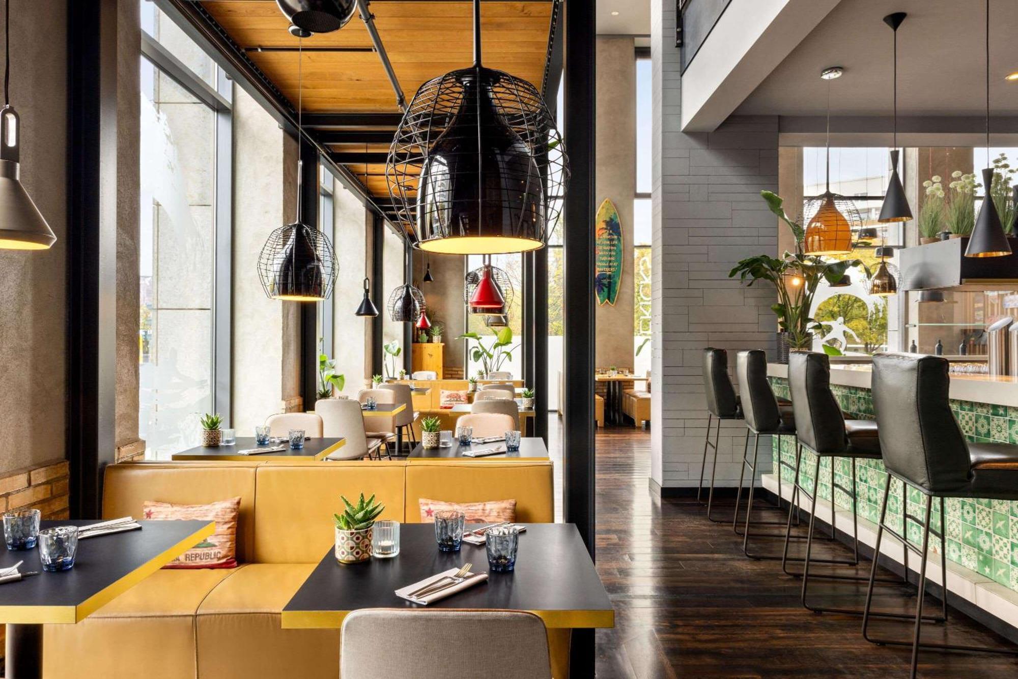Hotel Vienna House Andel's 4*