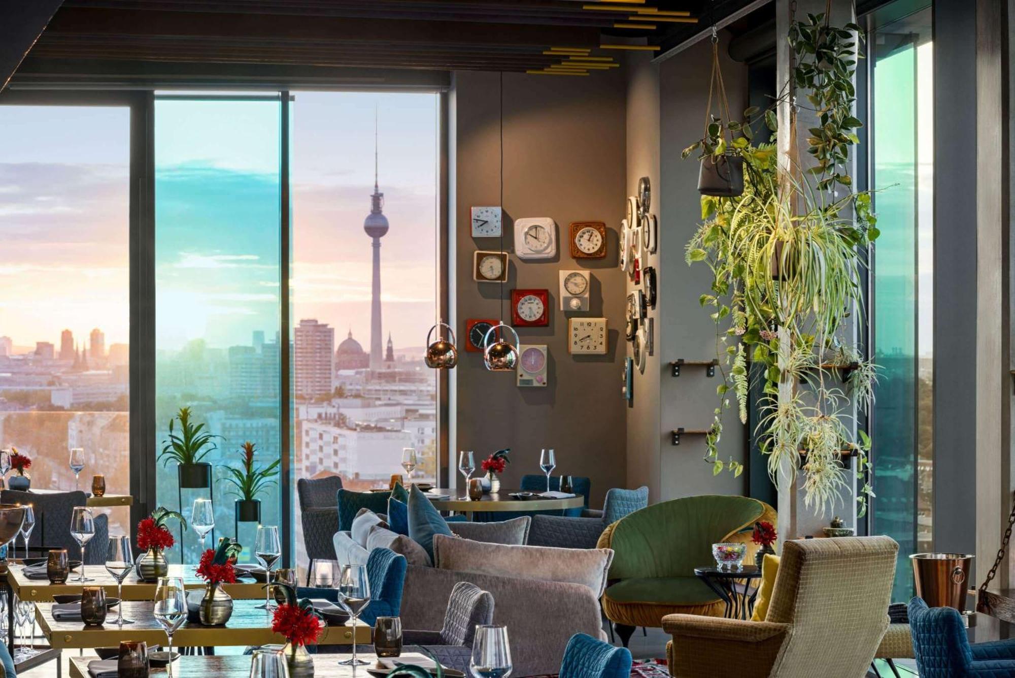 Hotel Vienna House Andel's 4*