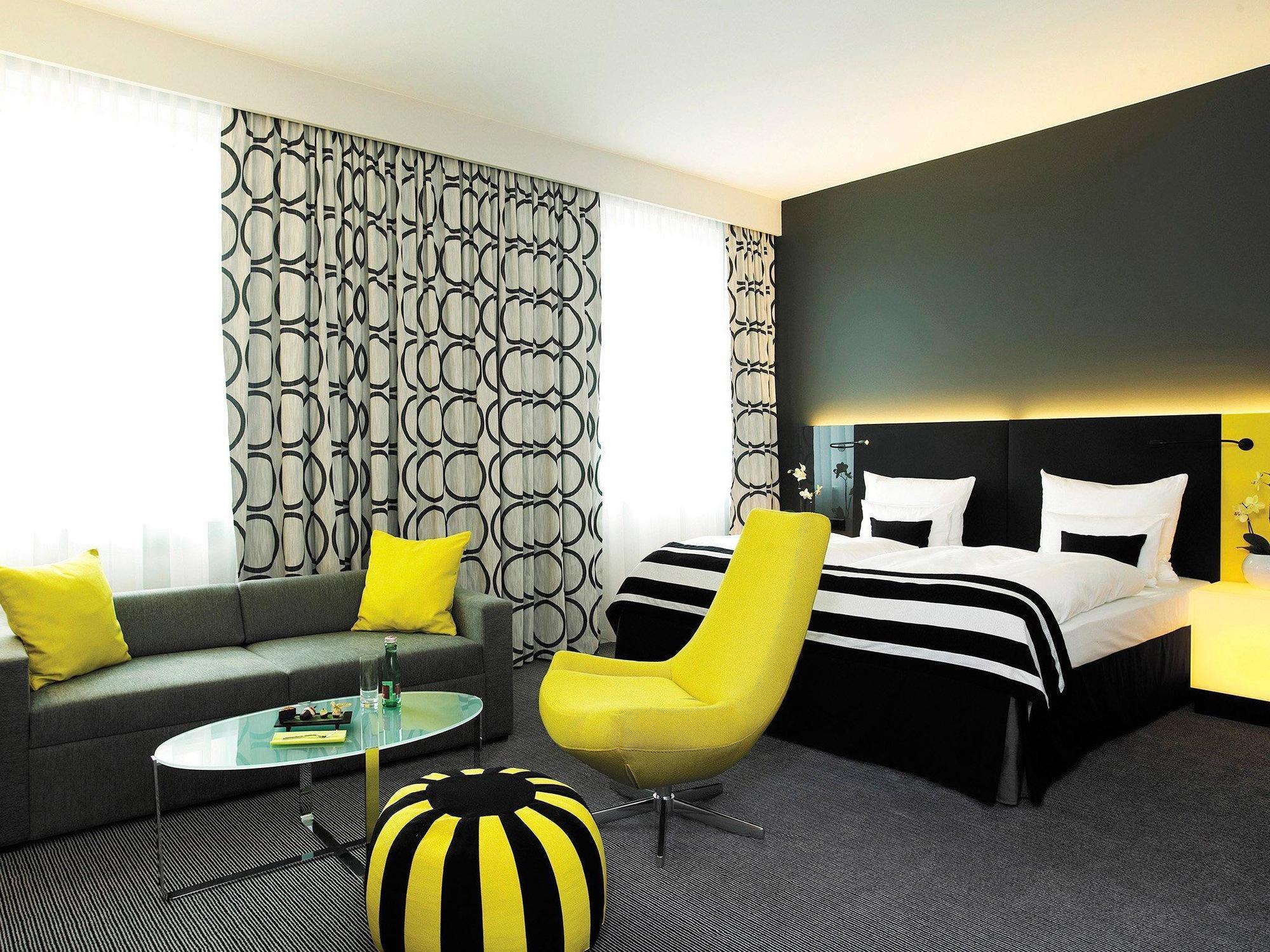 Vienna House Andel's 4*
